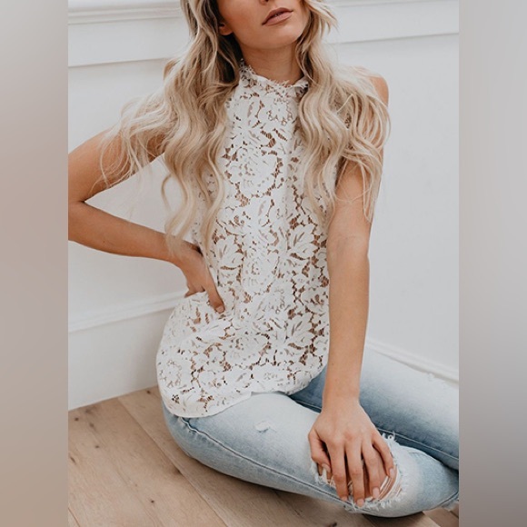 White lace lined tank top - Picture 6 of 11